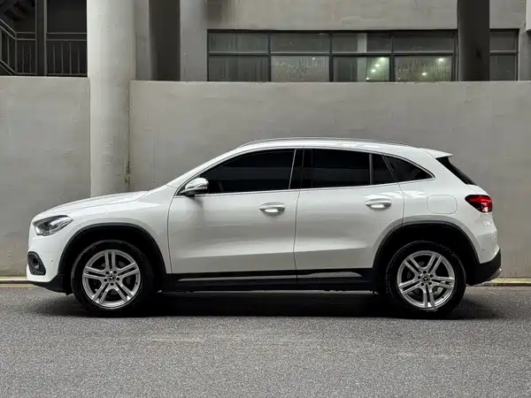 Mercedes-Benz GLA 2022