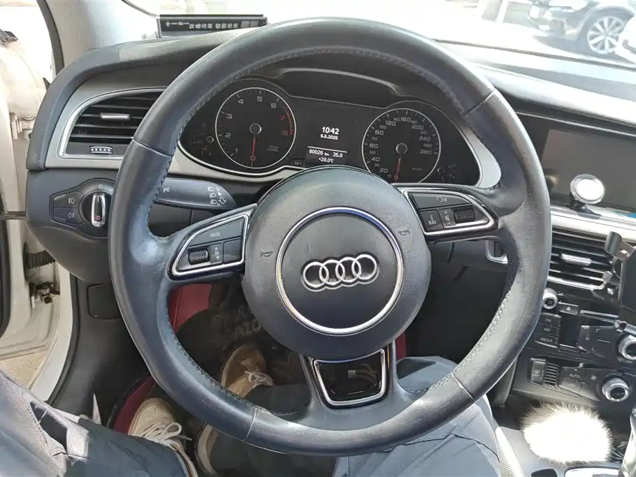 Audi A4L 2014 — фото 15