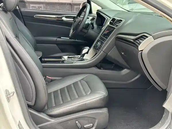 Ford Mondeo 2015