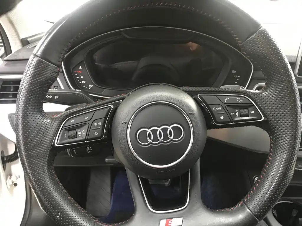 Audi A4L 2020 — фото 10
