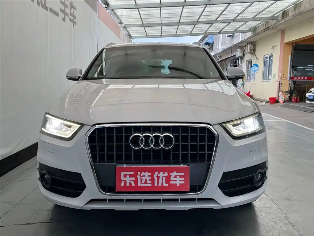 Audi Q3 2015