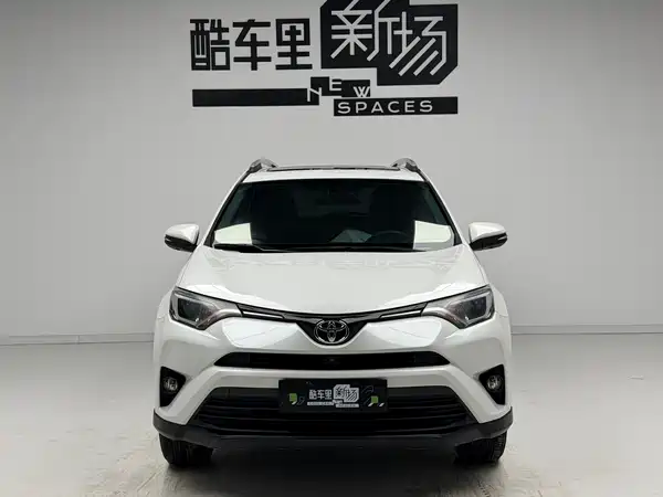 Toyota RAV4 2016