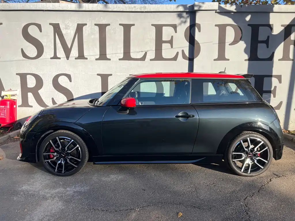 MINI JCW — фото 10