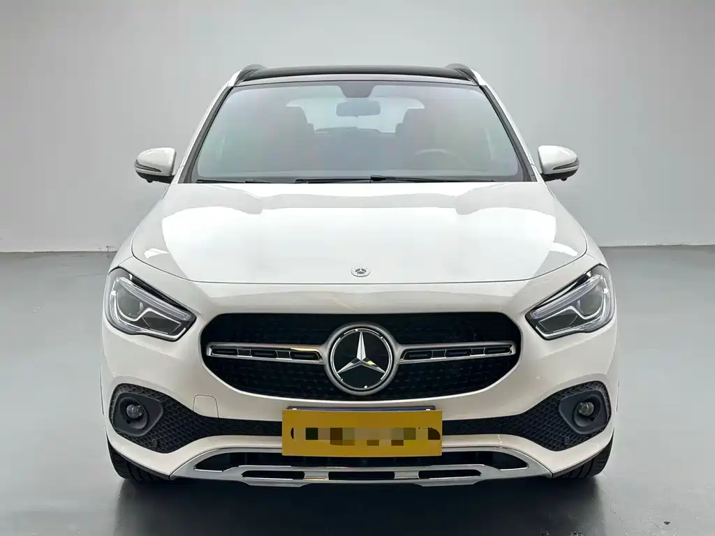 Mercedes-Benz GLA 2021
