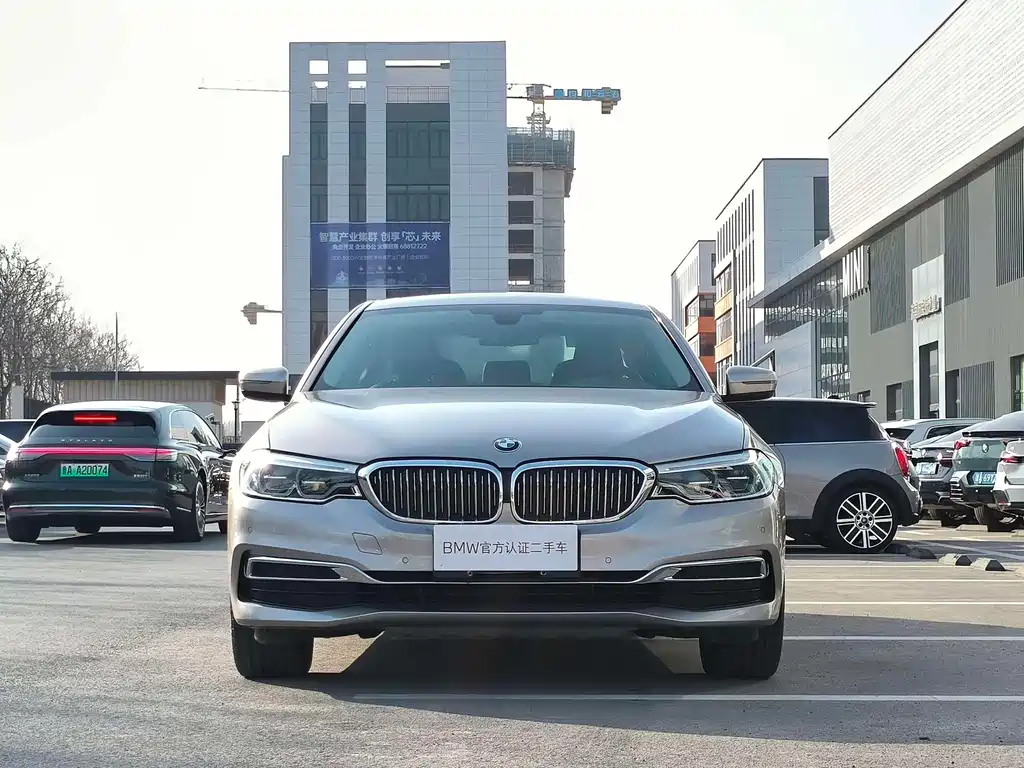 BMW 5 Series 2019 — фото 2