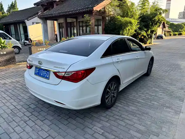 Hyundai Sonata 2013