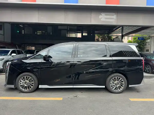 GAC Trumpchi M8 2025