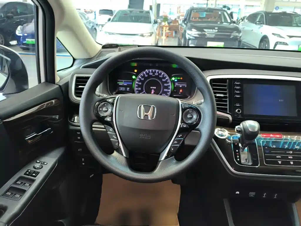 Honda Odyssey 2021 — фото 11