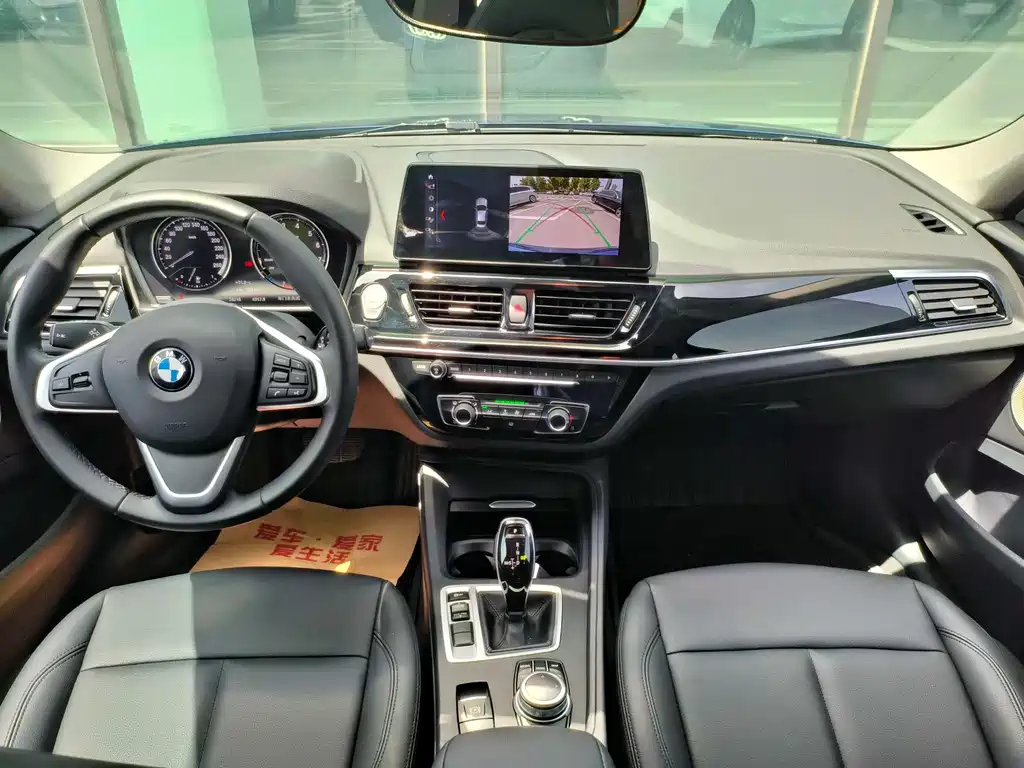 BMW 1 Series 2021 — фото 13