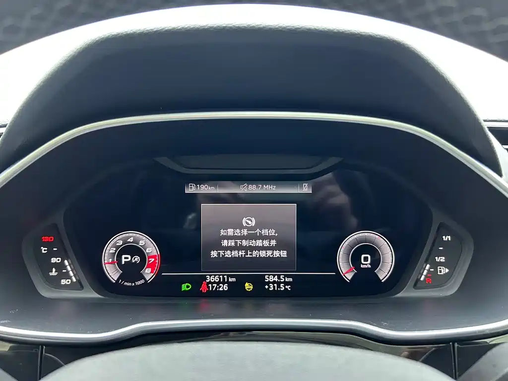 Audi Q3 2022 — фото 14