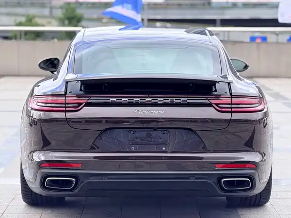 Porsche Panamera 2019