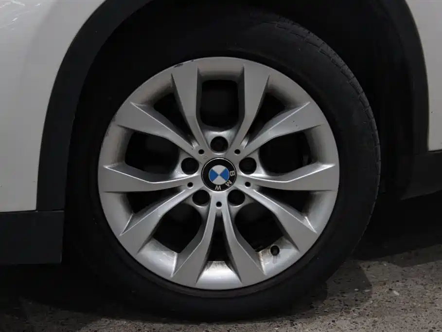 BMW X1 2013 — фото 7
