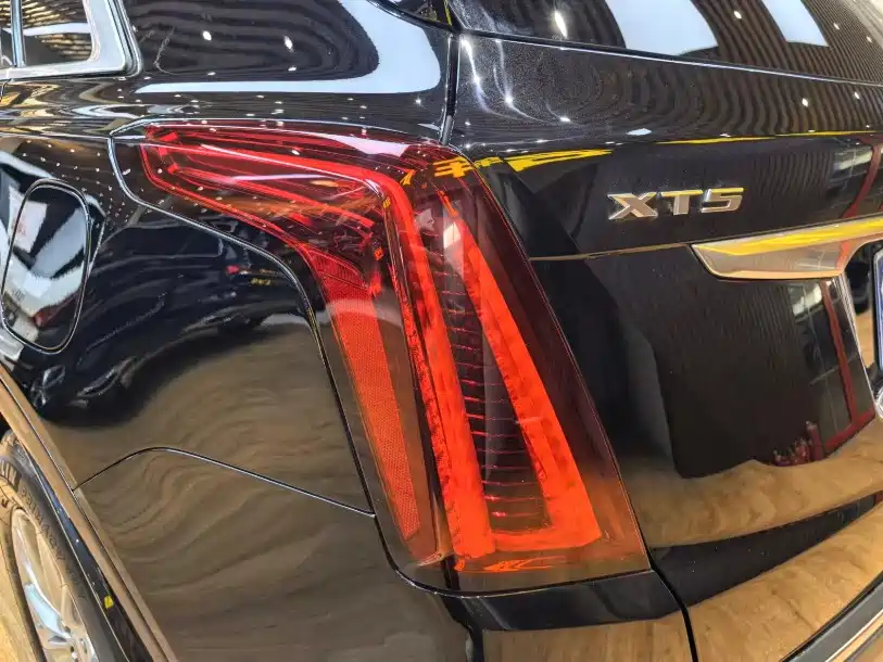Cadillac XT5 2023 — фото 21