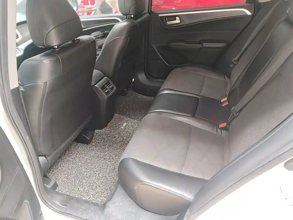 Honda Jade 2015 — фото 17