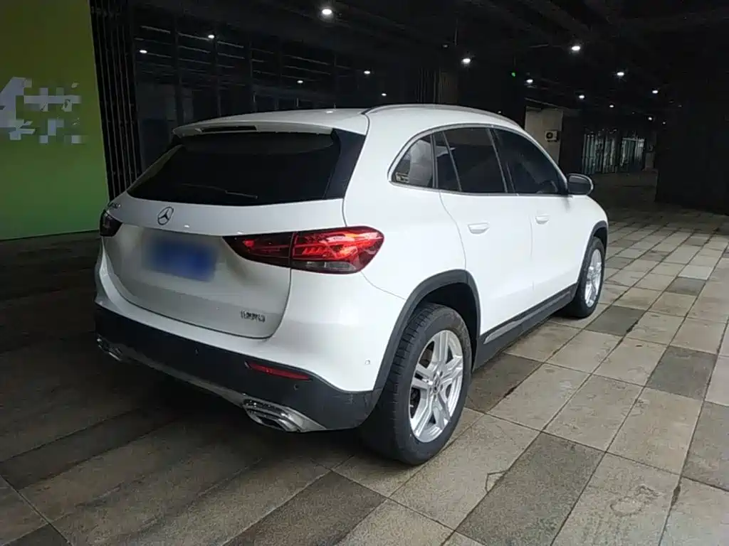Mercedes-Benz GLA 2020