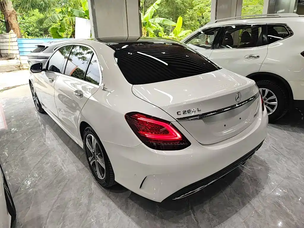 Mercedes-Benz C-Class 2019