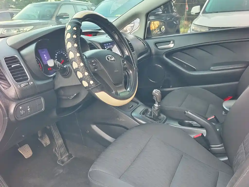 Kia K3 2013