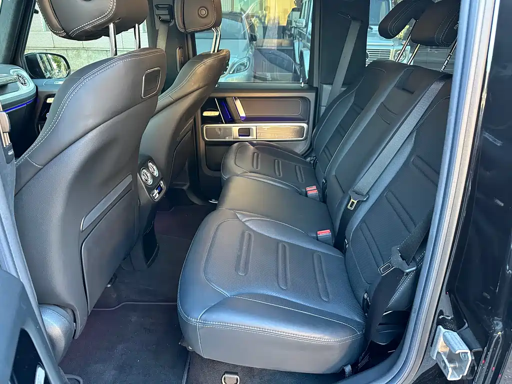 Mercedes-Benz G-Class 2023 — фото 11