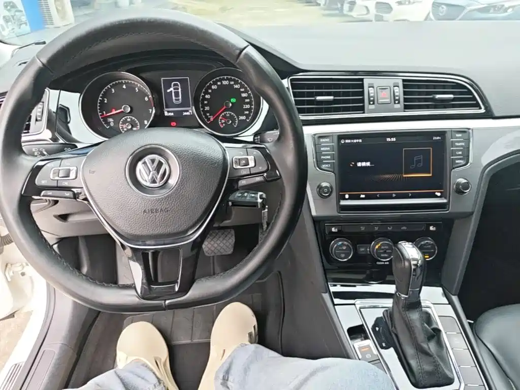 Volkswagen Lamando 2018 — фото 10