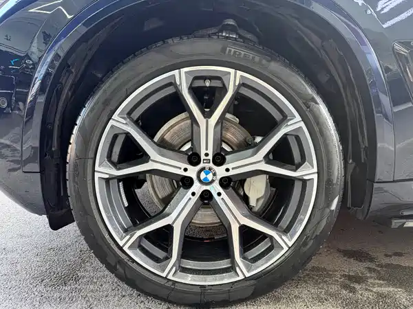 BMW X5 2024