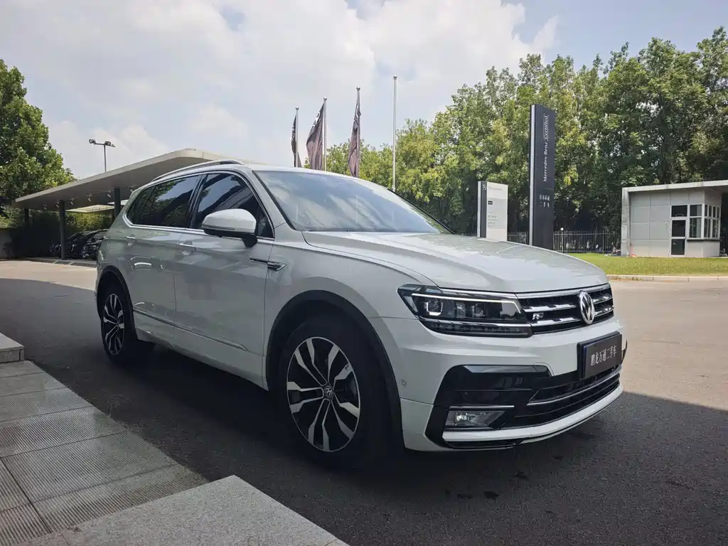 Volkswagen Tiguan L 2020