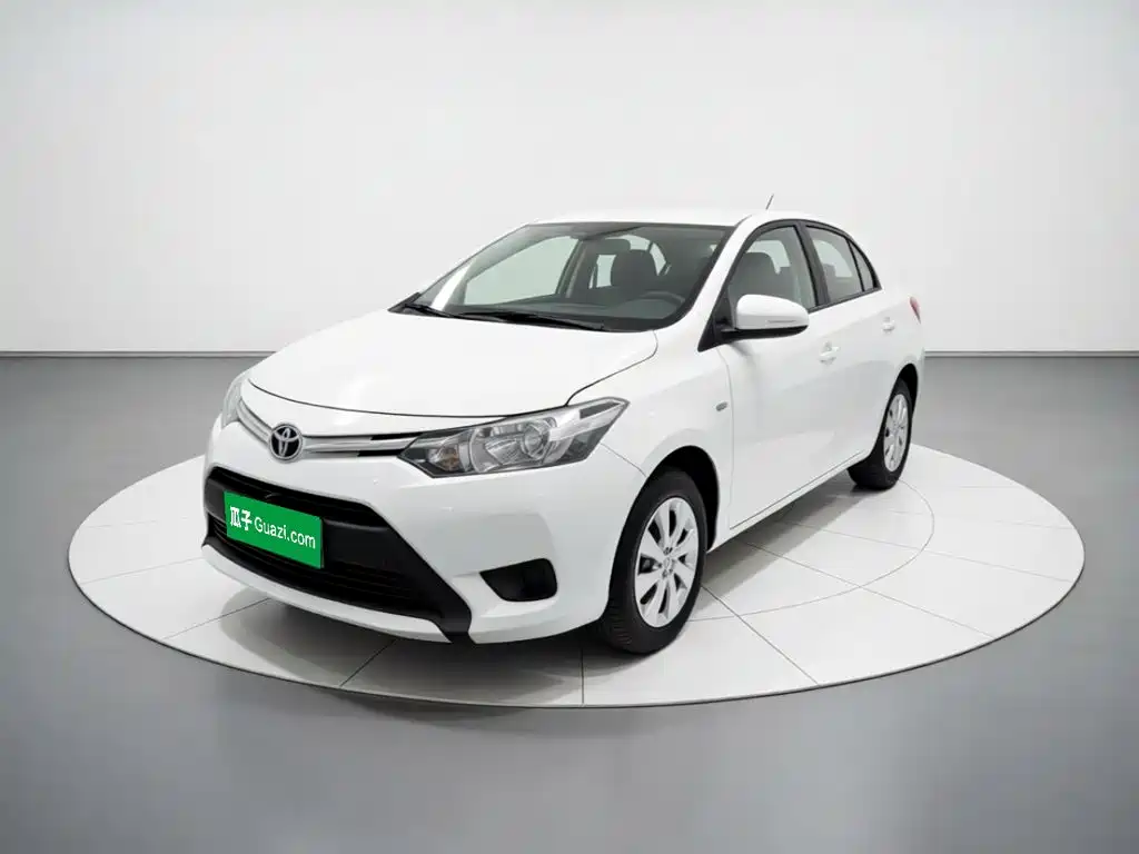 Toyota Vios 2015 — фото 1