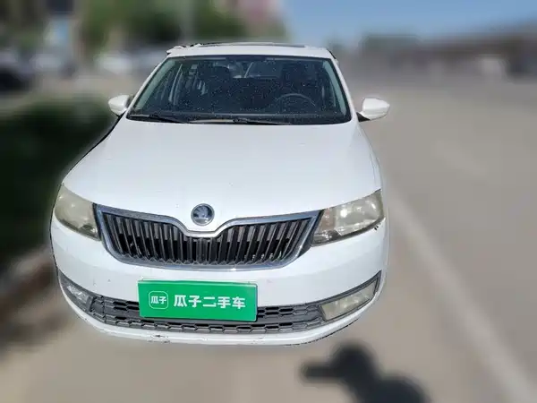 Skoda Rapid 2015