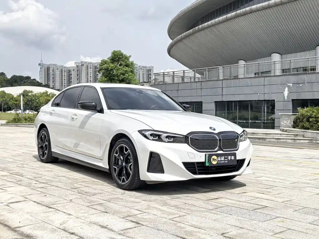 BMW i3 2024