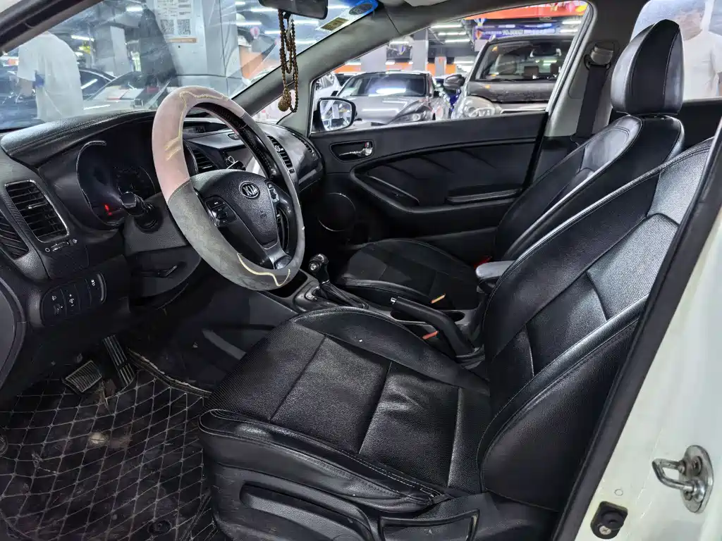 Kia K3 2013