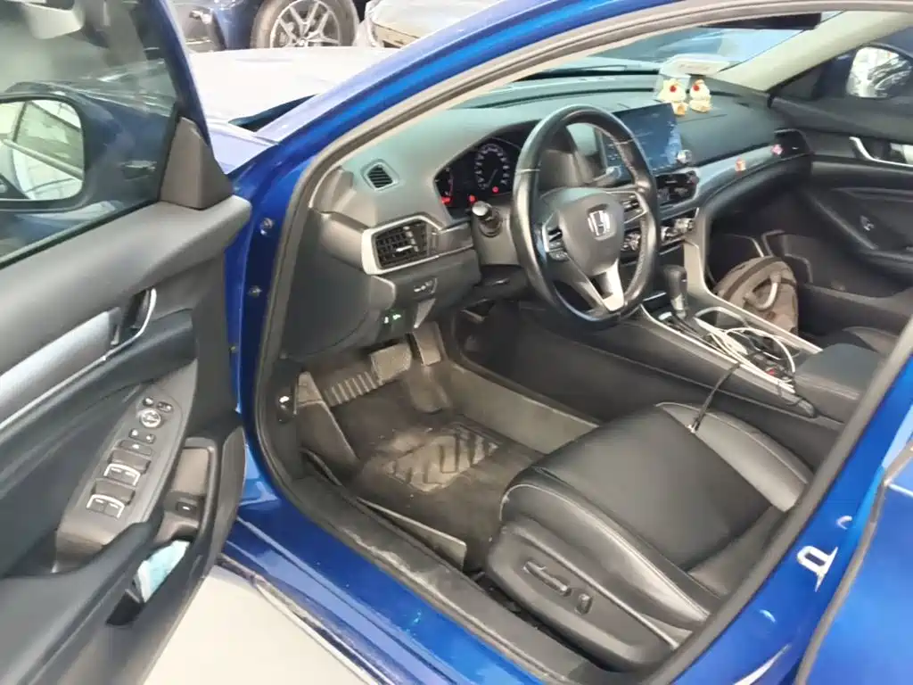 Honda Accord 2020 — фото 16