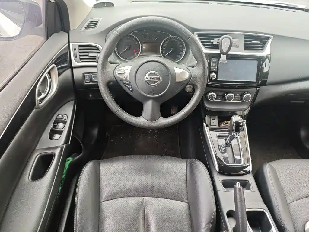 Nissan Sylphy 2018 — фото 11