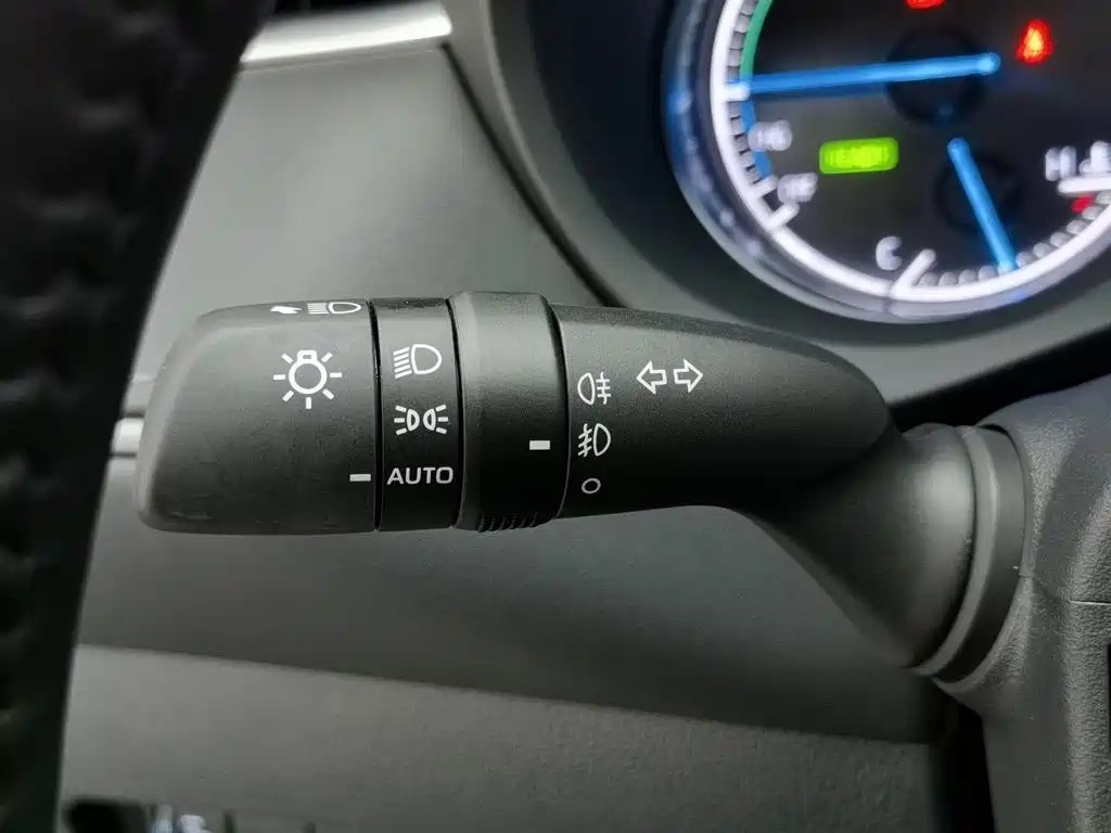 Toyota Harrier 2023 — фото 21
