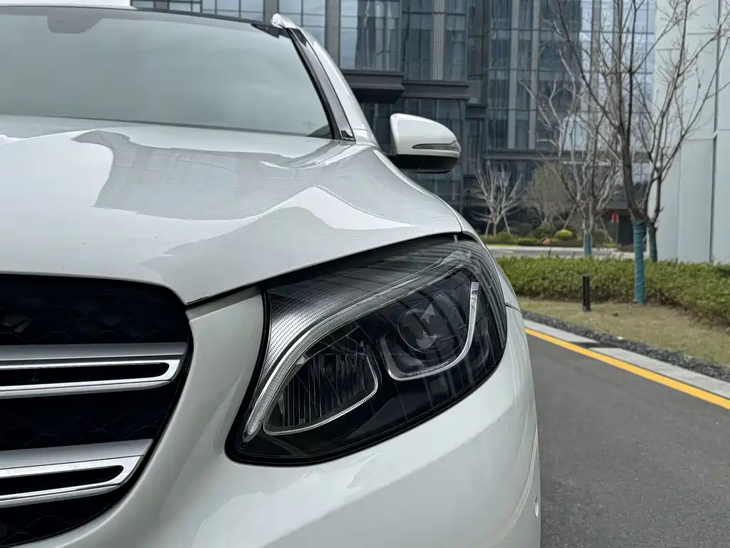 Mercedes-Benz GLC 2018 — фото 4