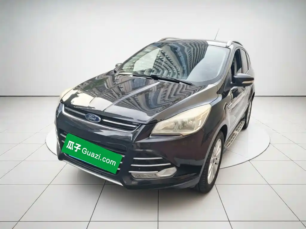 Ford Kuga 2015 — фото 1