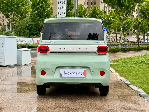 Wuling Hongguang MINIEV 2025