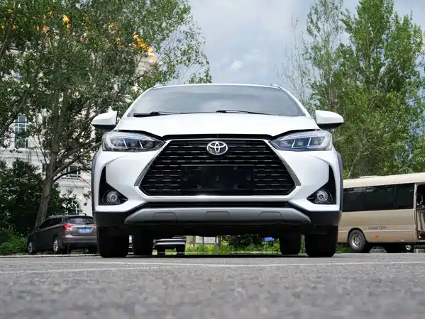 Toyota Yaris L 2022