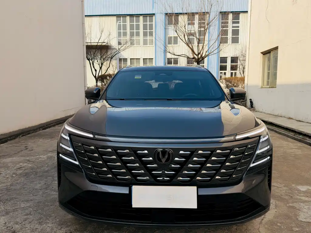 Changan CS75 PLUS 2026 — фото 2