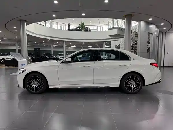 Mercedes-Benz C-Class 2023