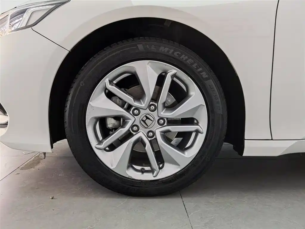 Honda Accord 2021 — фото 17