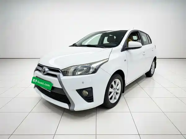 Toyota Yaris L 2014