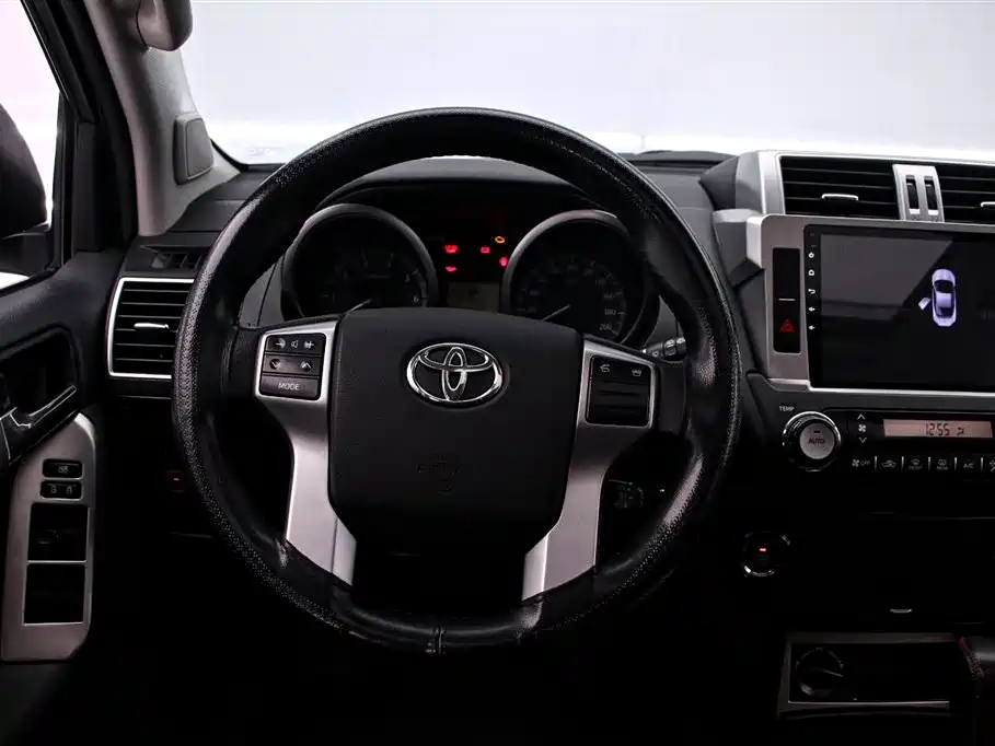 Toyota Prado 2017 — фото 7