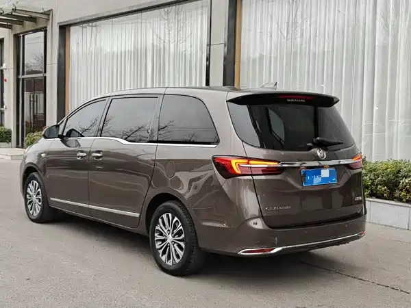 Buick GL8 2021