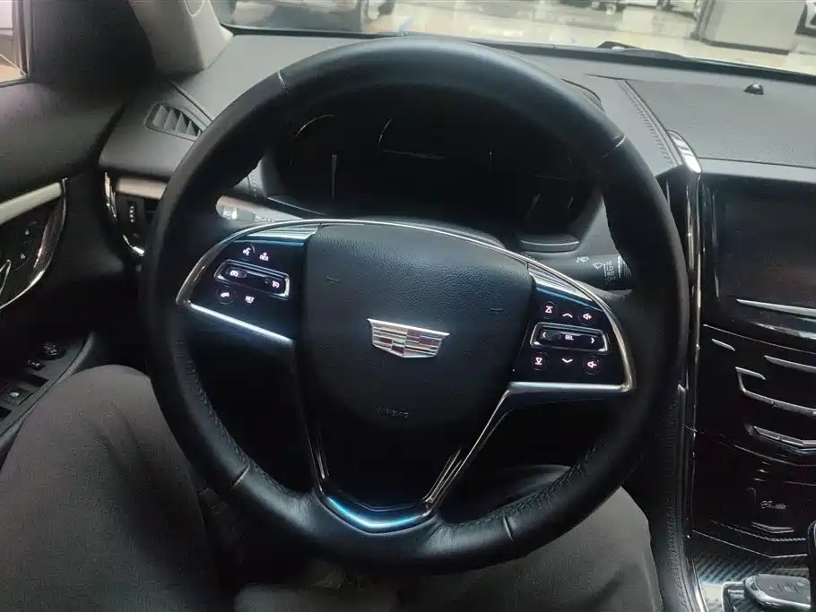 Cadillac ATS-L 2018 — фото 15