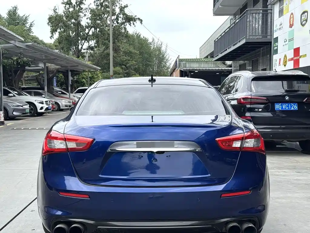 Maserati Ghibli 2017 — фото 8