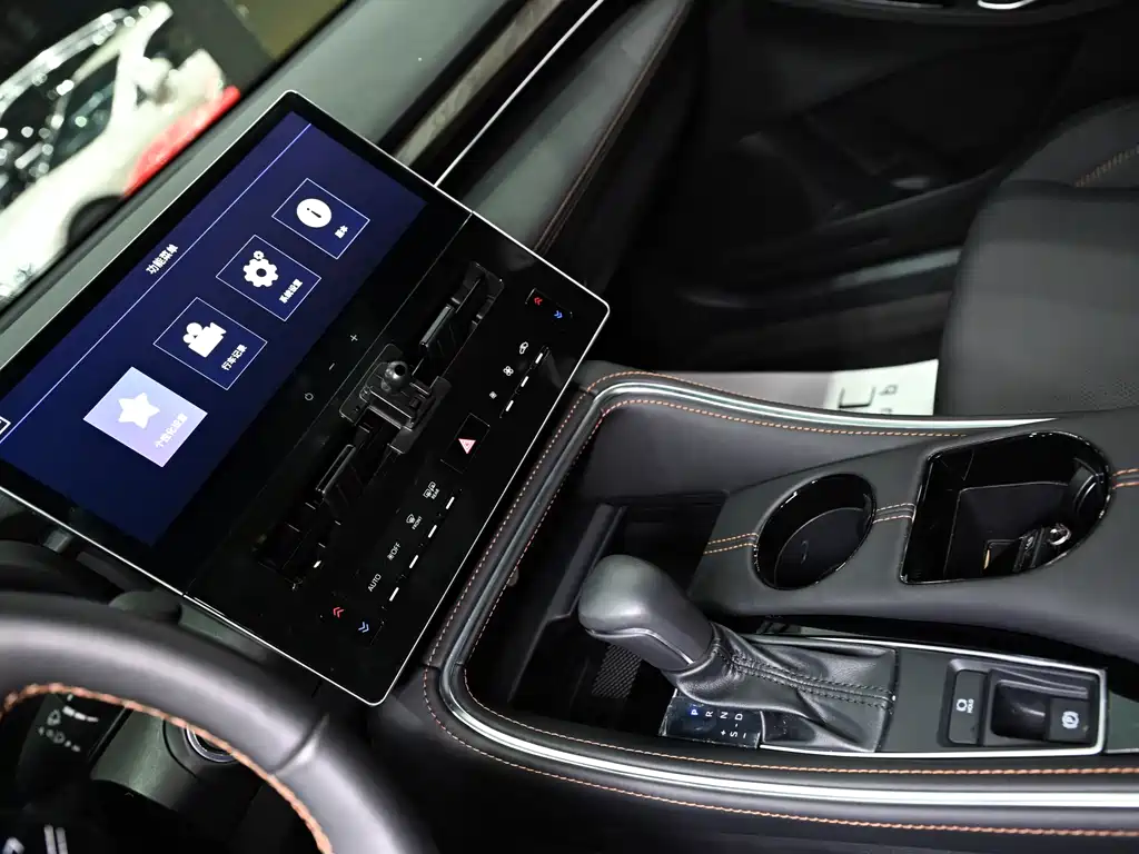 Toyota Avalon 2024 — фото 13