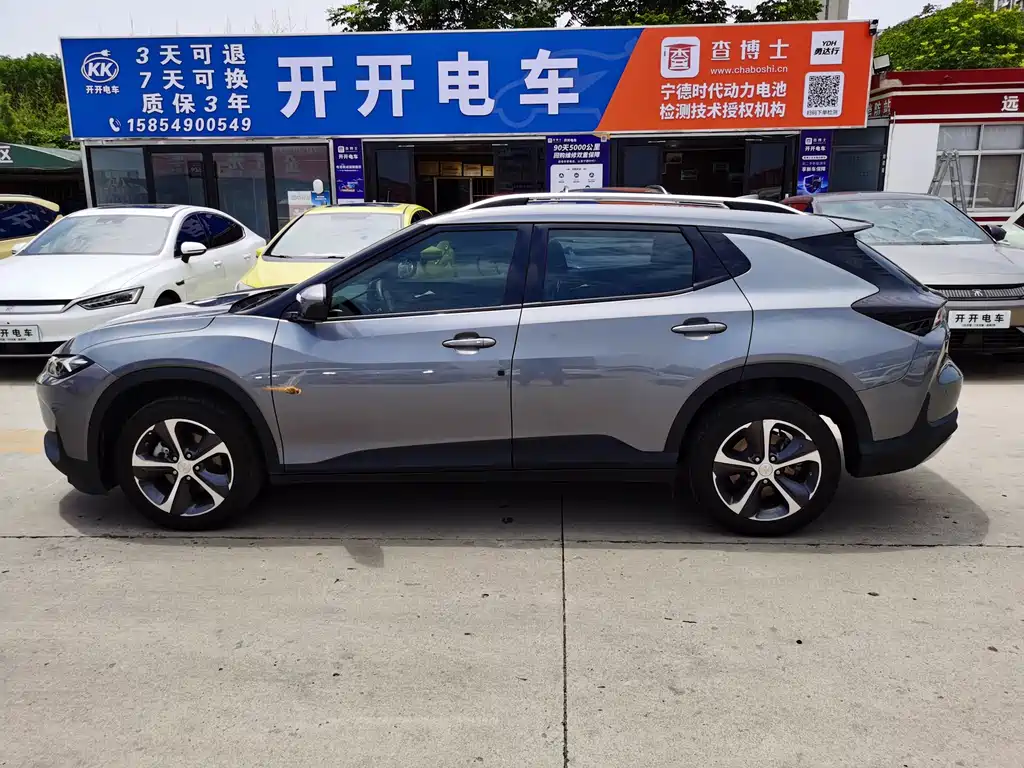 Chevrolet Menlo 2021
