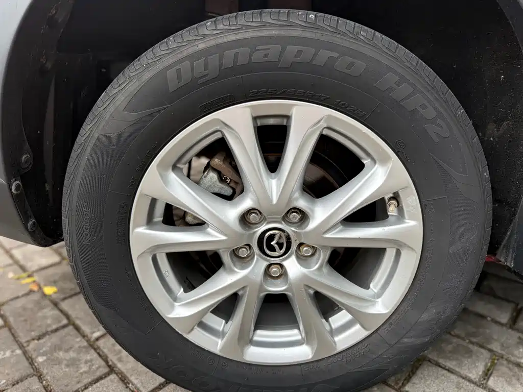 Mazda CX-4 2016 — фото 11