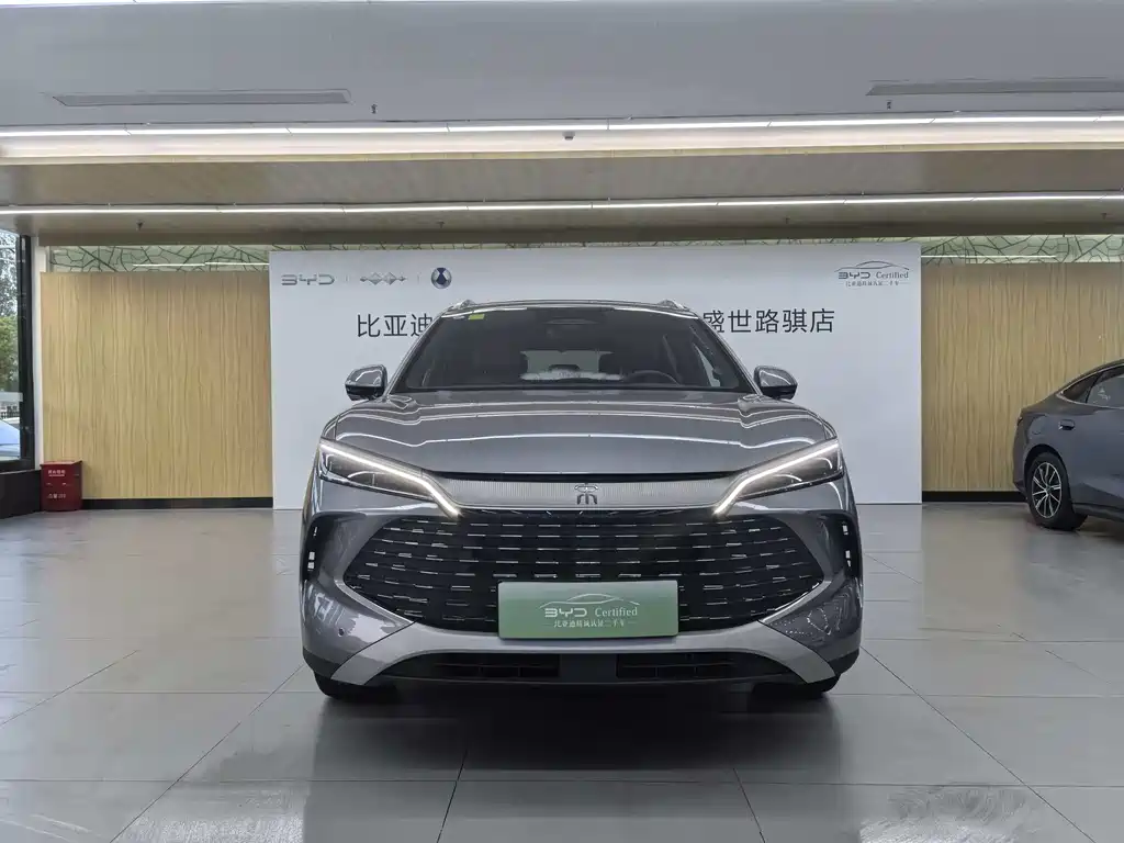 BYD L DM-i 2025 — фото 4