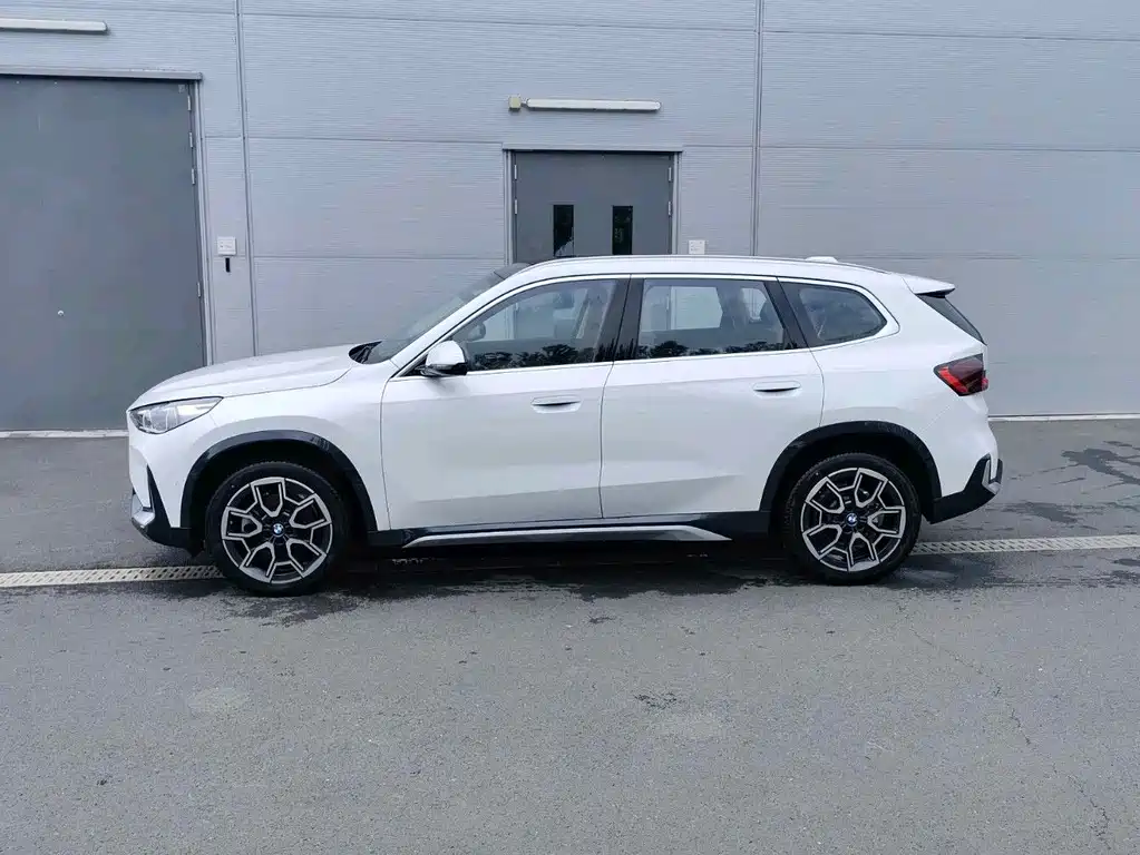 BMW X1 2025 — фото 3