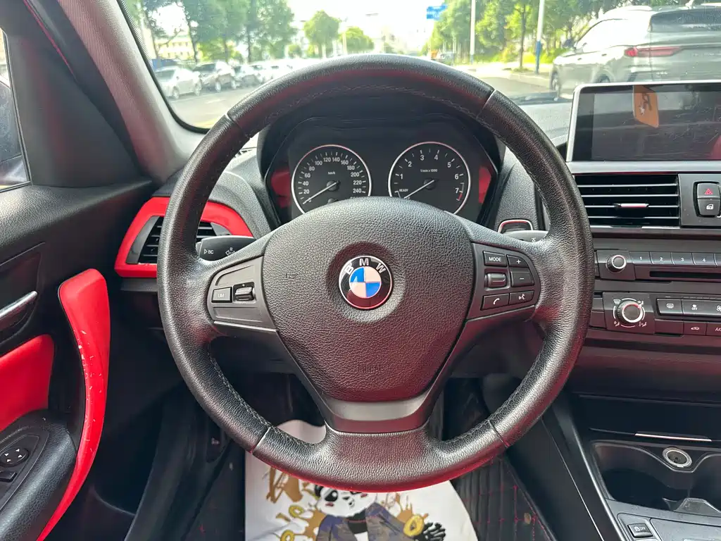 BMW 1 Series 2014 — фото 12